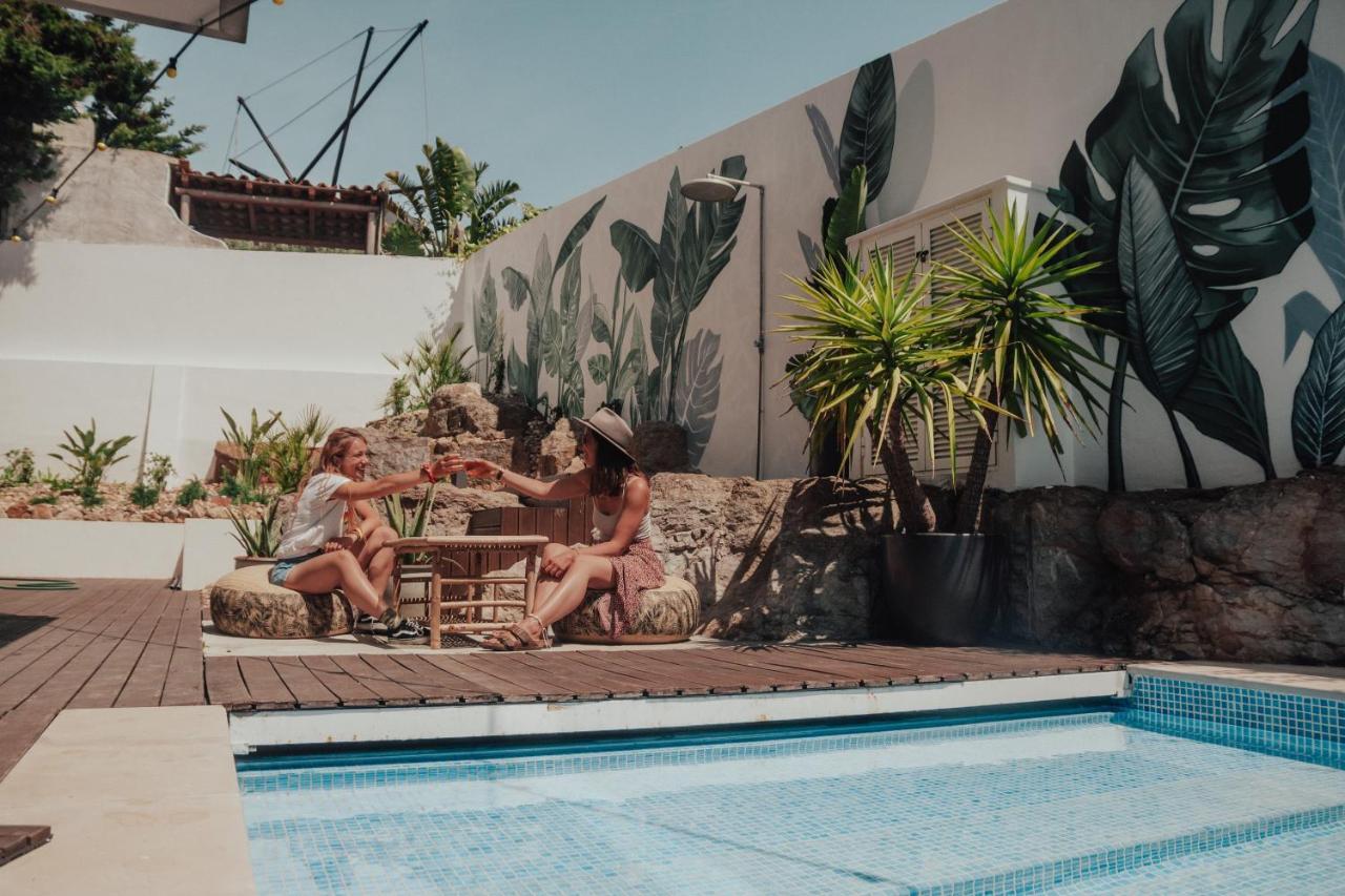 The Salty Pelican Yoga & Surf Retreat Ericeira Εξωτερικό φωτογραφία