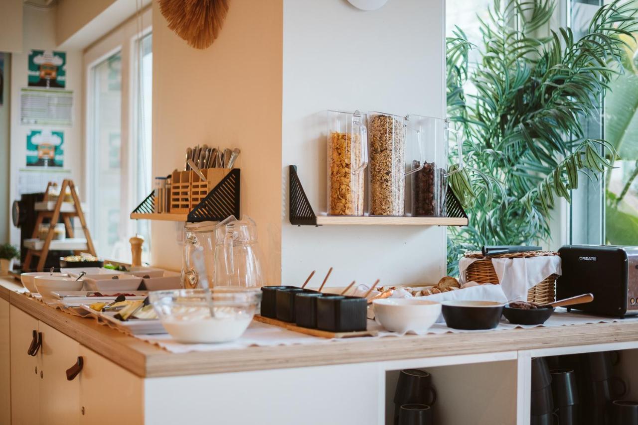The Salty Pelican Yoga & Surf Retreat Ericeira Εξωτερικό φωτογραφία